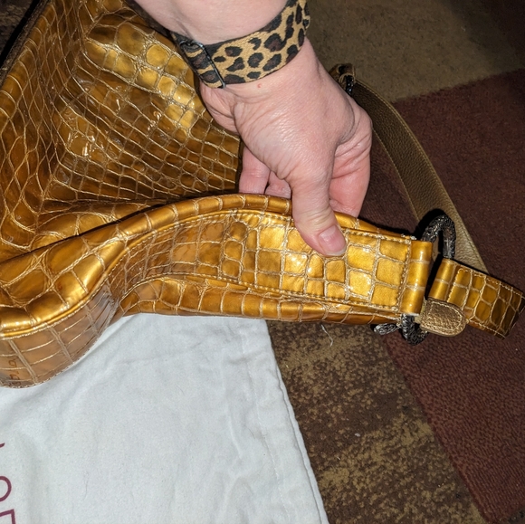 Vintage BRIGHTON Gold Shiny Patent Croc-Embossed Leather Slouchy Shoulder Bag - Picture 8 of 13